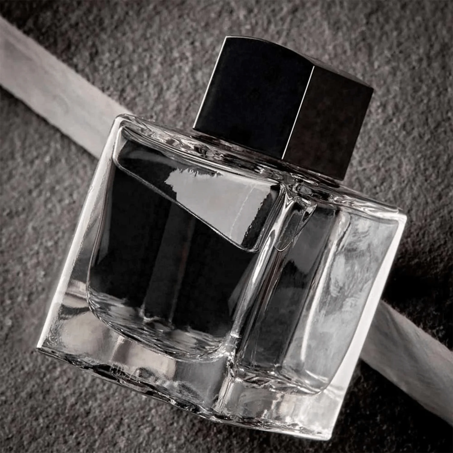 Antonio Banderas Seduction In Black Deodorant Spray - Image 4