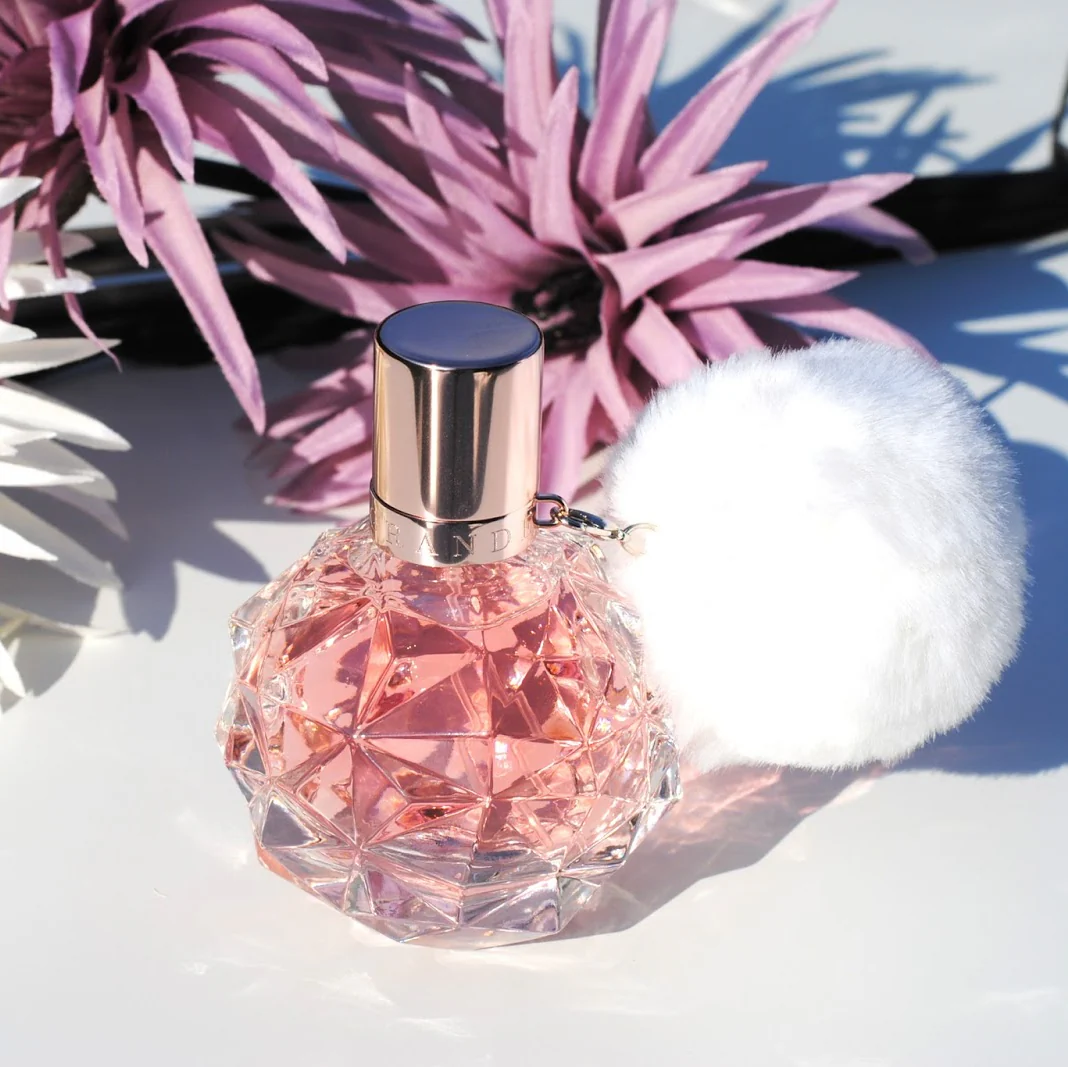 Ariana Grande Ari EDP For Women Gift Set - Image 3