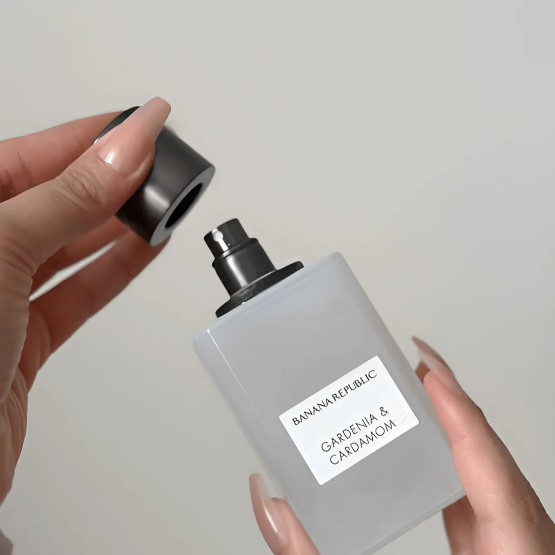 Banana Republic Gardenia & Cardamom White EDP - Image 2