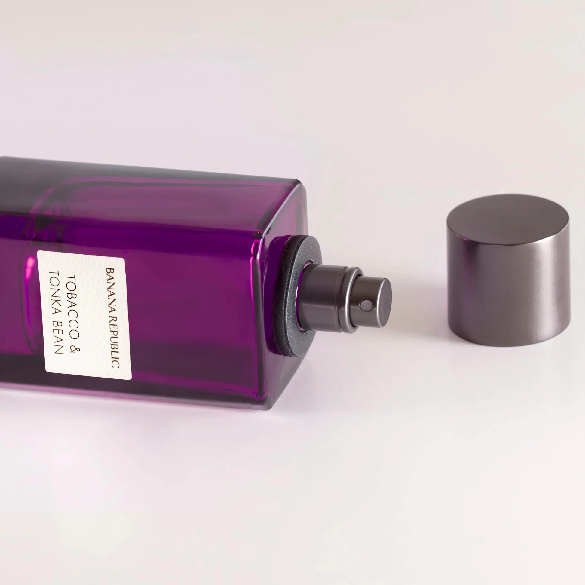 Banana Republic Tobacco & Tonka Bean EDP - Image 2