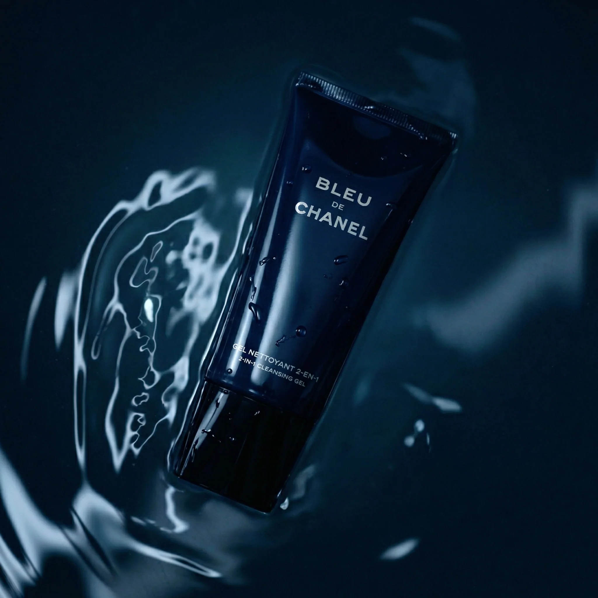 Bleu De Chanel Pour Homme 2-In-1 Cleansing Gel - Image 2