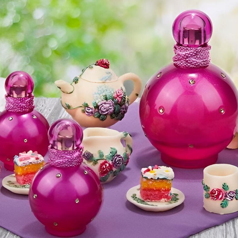 Britney Spears Fantasy EDP - Image 3