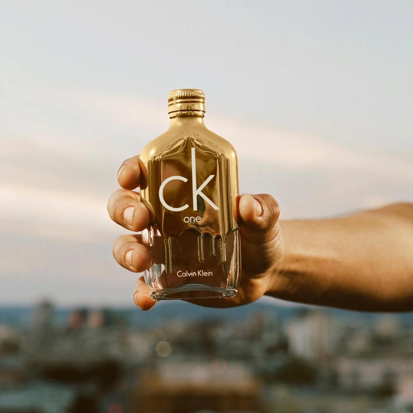 Calvin Klein Ck One Gold EDT - Image 4
