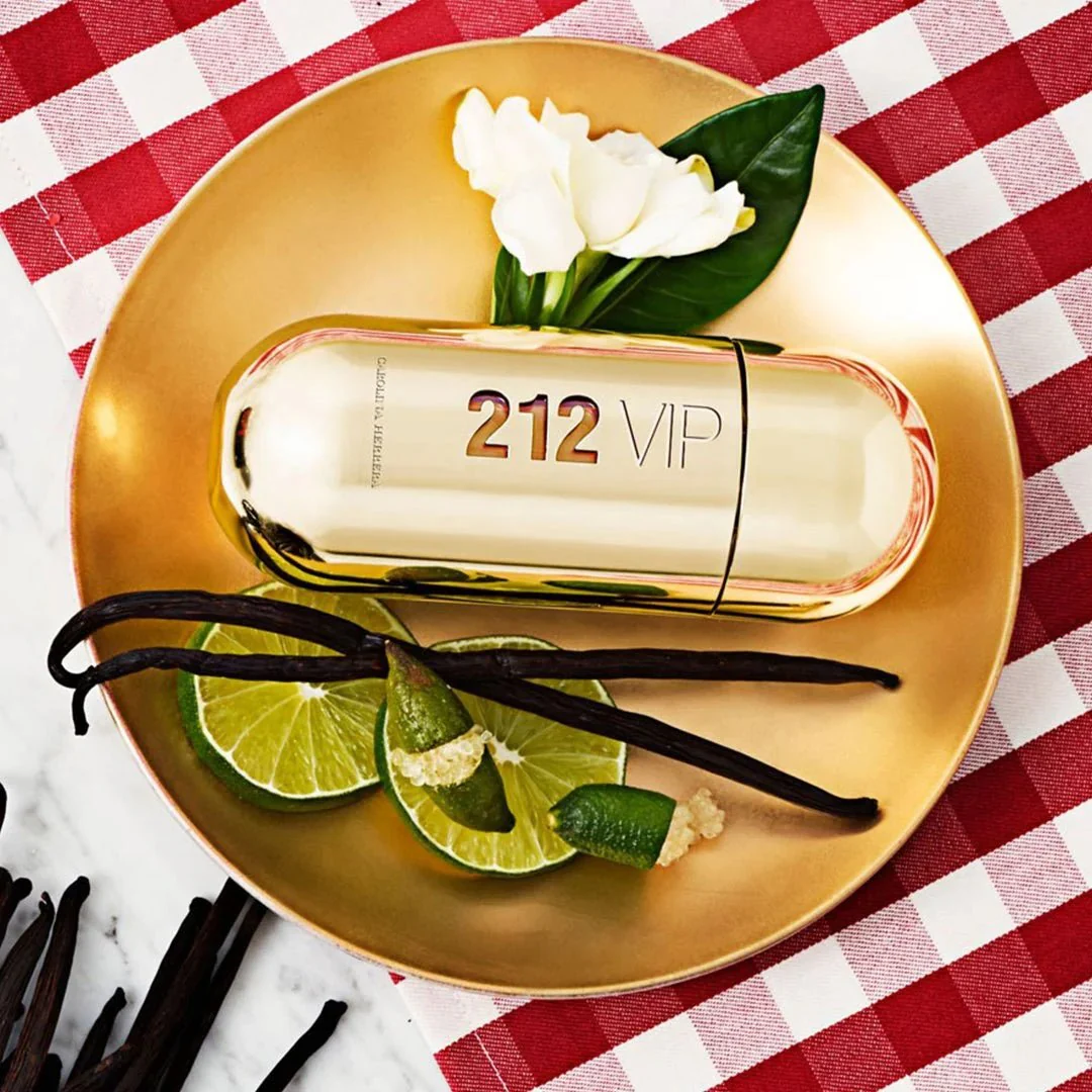 Carolina Herrera 212 Vip EDP - Image 3