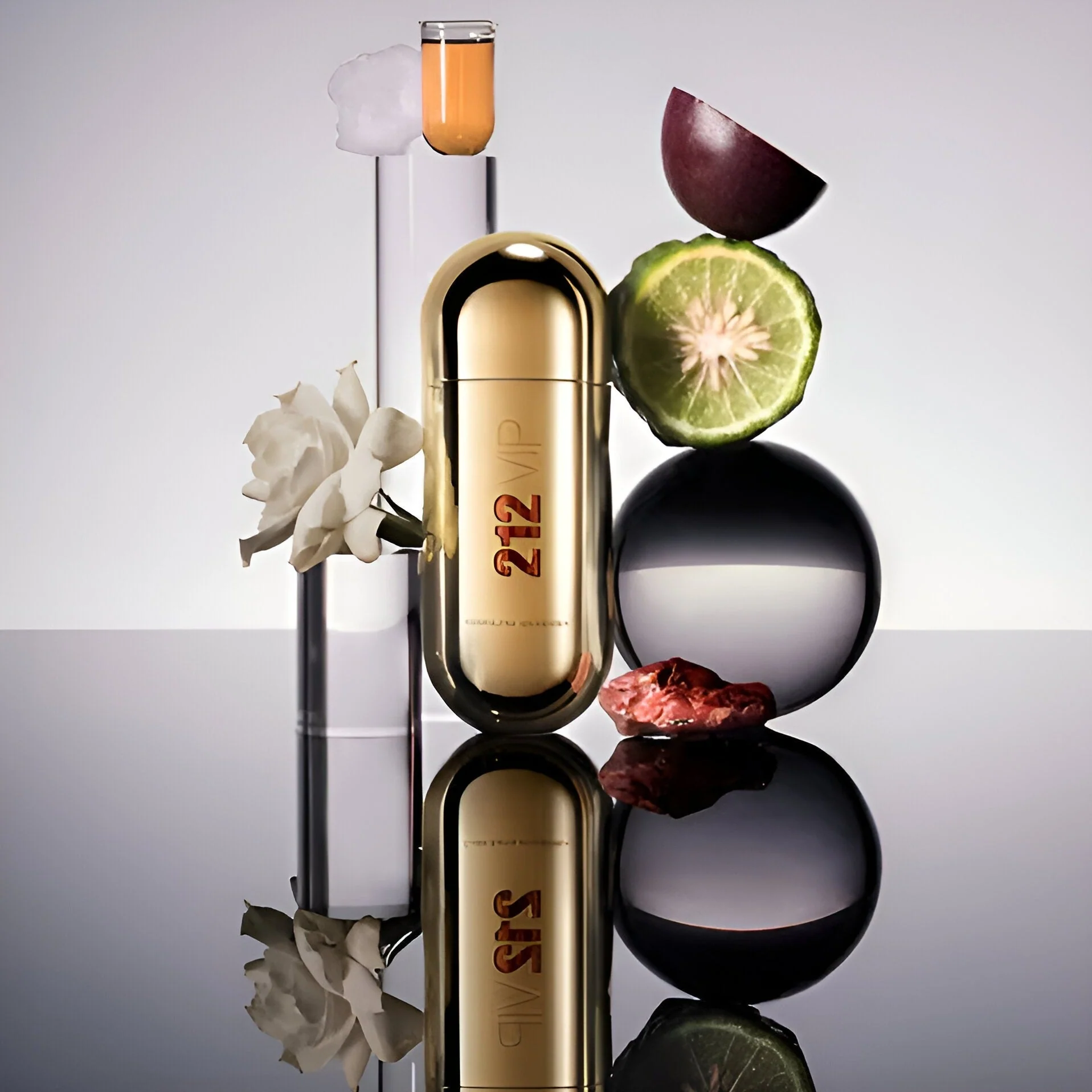 Carolina Herrera 212 Vip EDP - Image 4