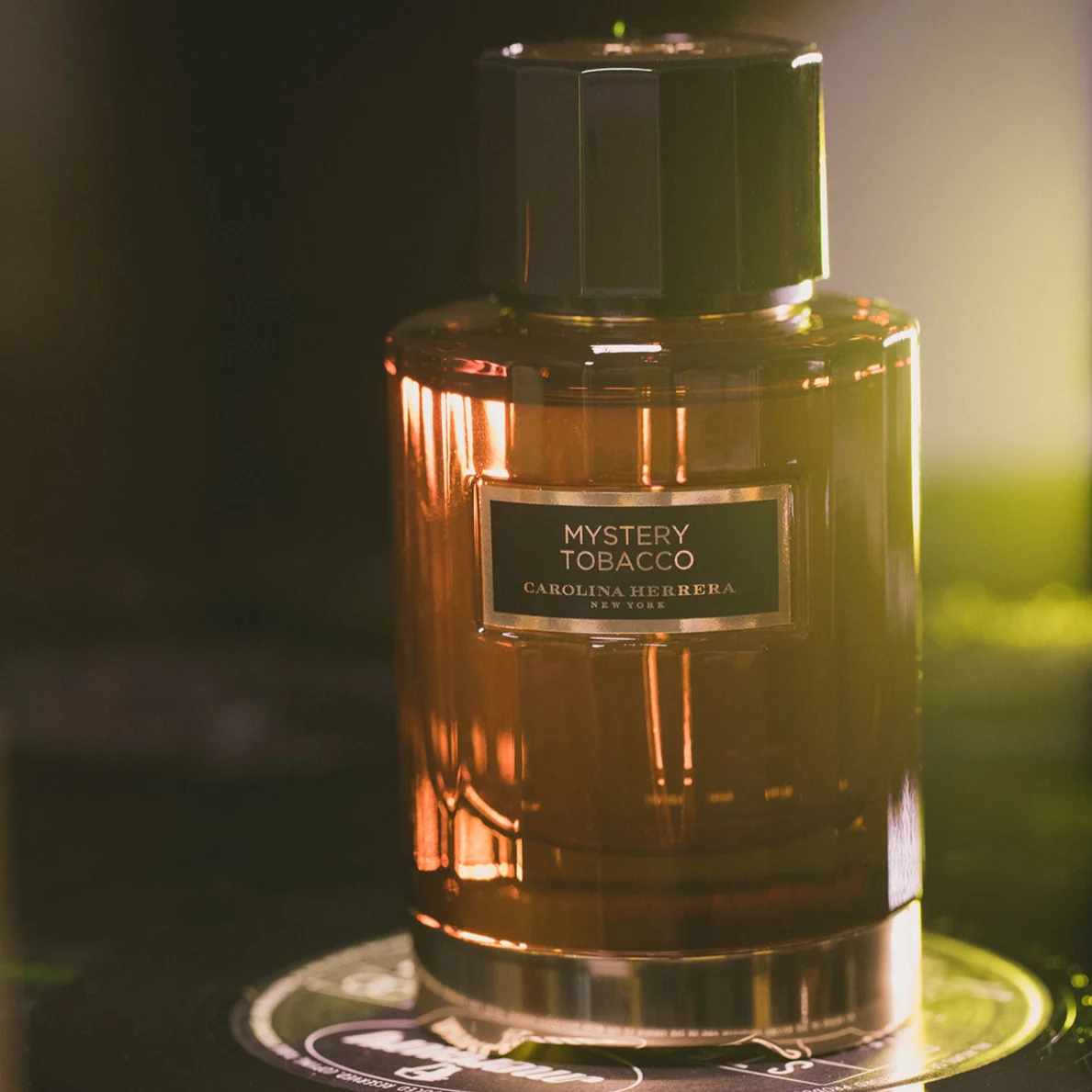 Carolina Herrera Mystery Tobacc EDP - Image 4