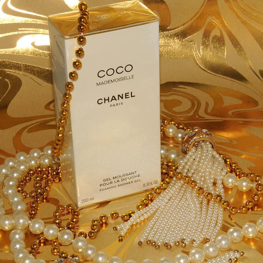 Chanel Coco Mademoiselle Foaming Shower Gel - Image 4