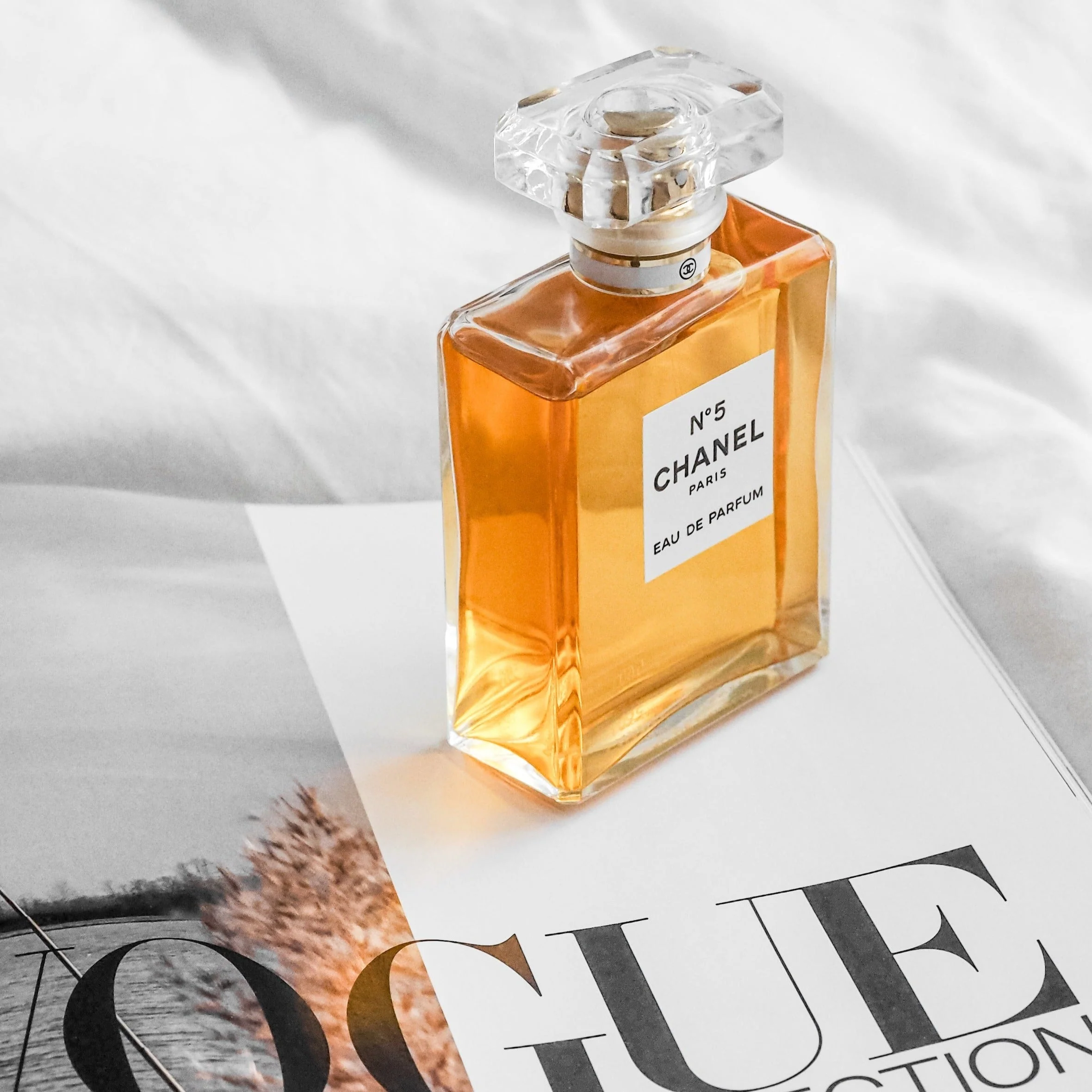Chanel No.5 Body Lotion - Image 4