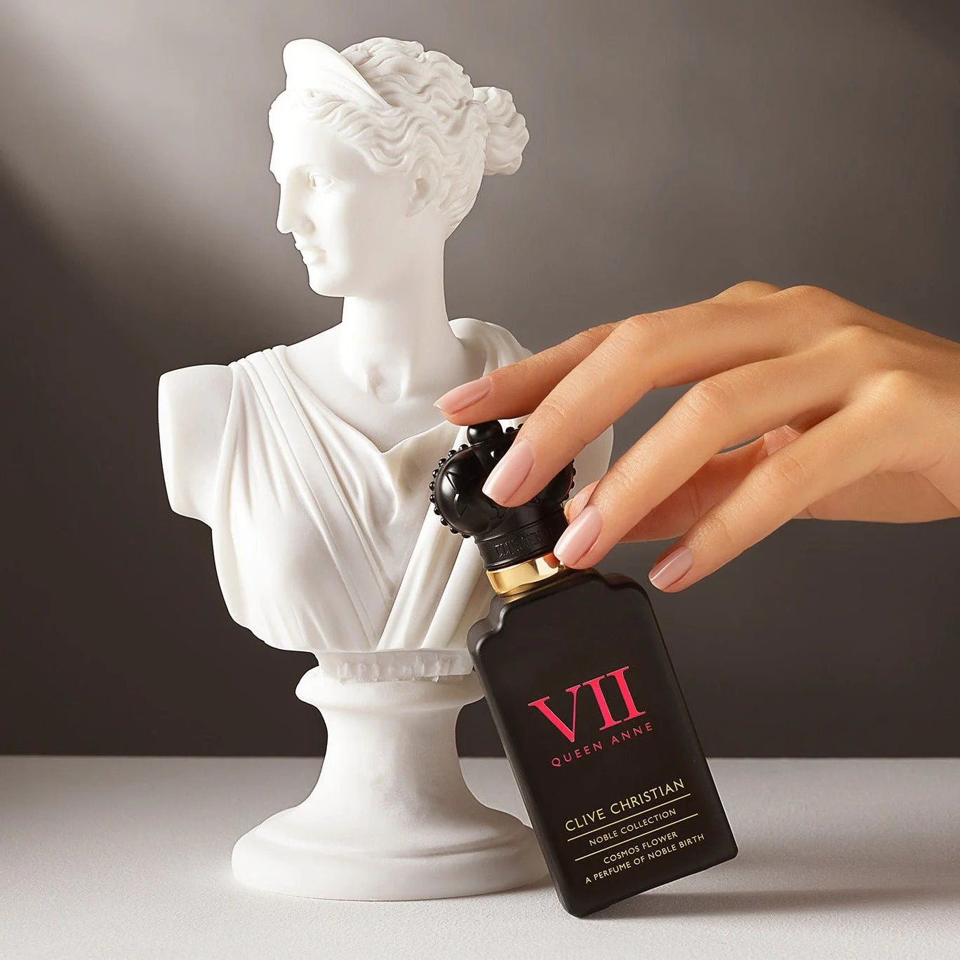 Clive Christian Noble Collection Viii Rococo Immortelle Perfume Spray - Image 5