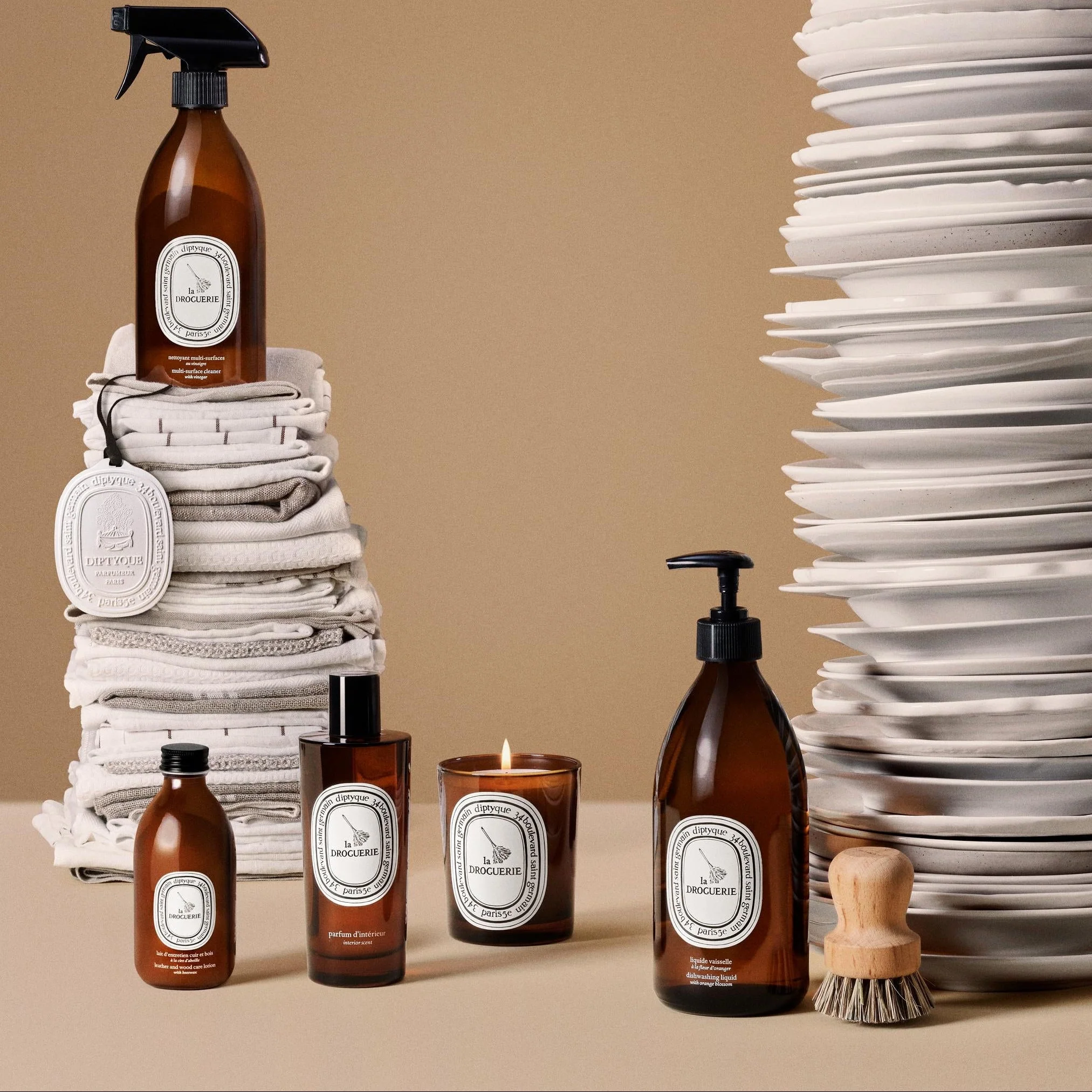 Diptyque La Droguerie Odor Removing Interior Scent Spray With Basil - Image 4