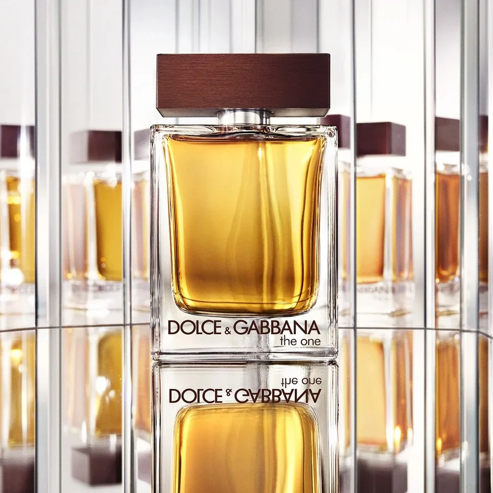 Dolce & Gabbana The One Pour Homme EDT Shower Gel Gift Set - Image 3