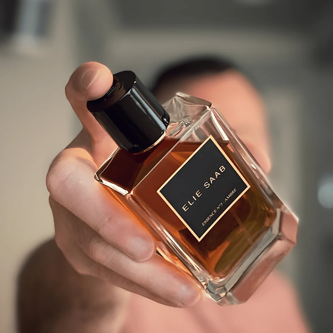 Elie Saab La Collection Essence No.4 Oud EDP - Image 3