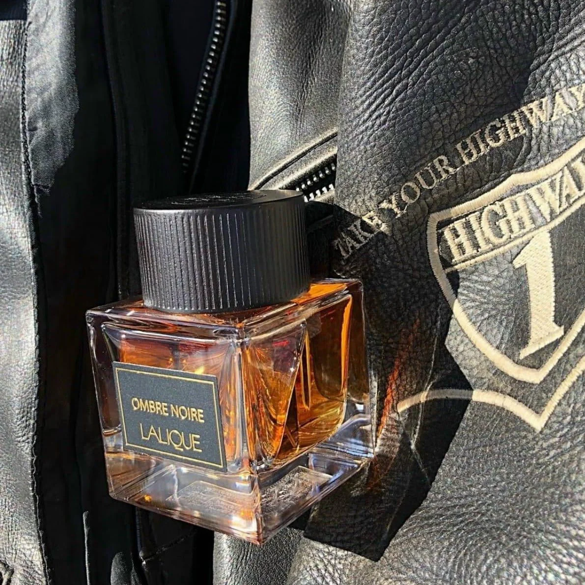 Lalique Ombre Noire EDP For Men - Image 4