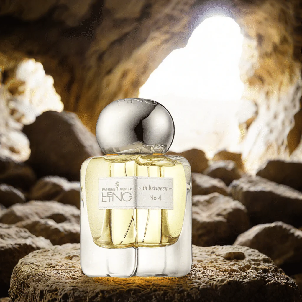 Lengling Munich In Between No.4 Extrait De Parfum - Image 3
