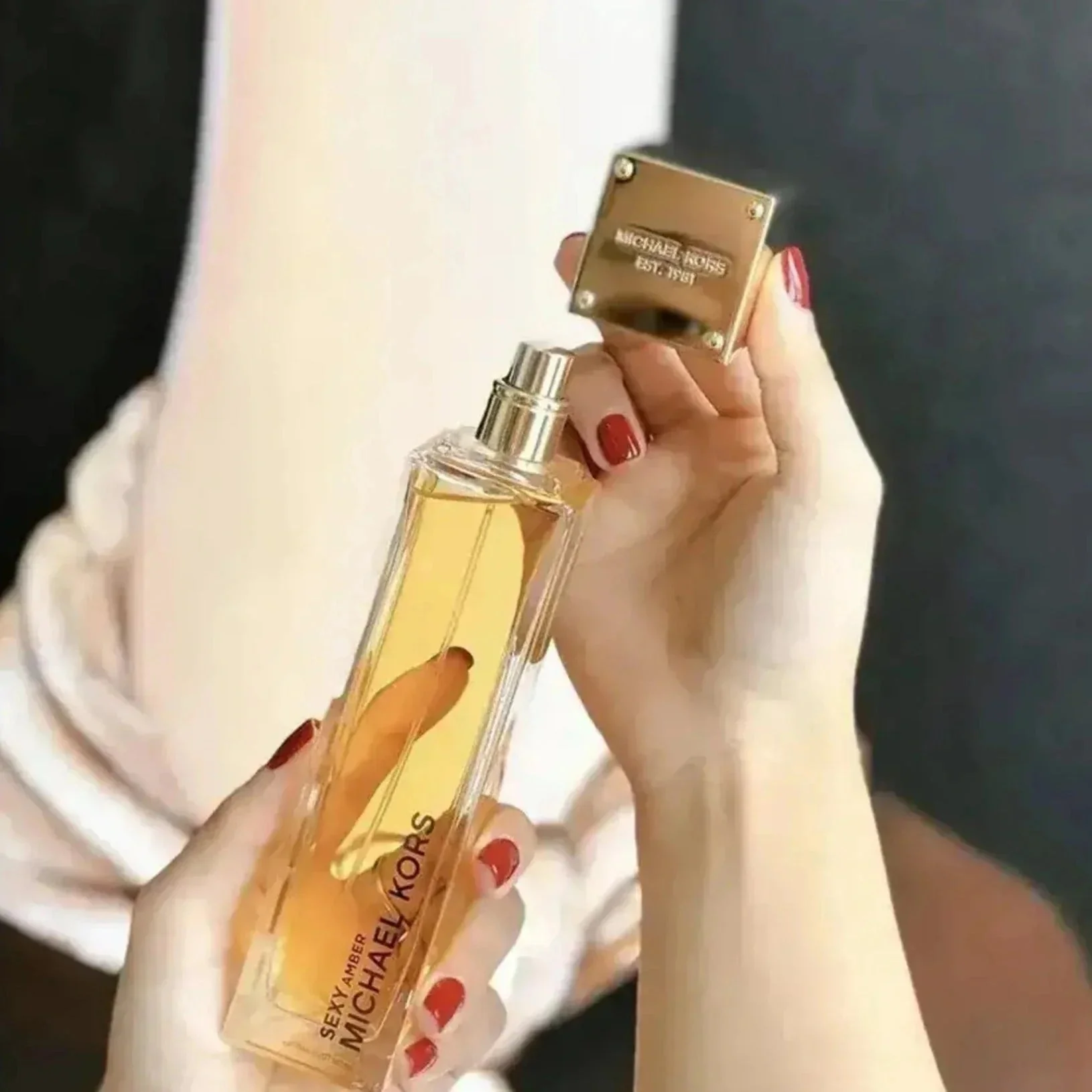 Michael Kors Sexy Amber EDP Set For Women - Image 3