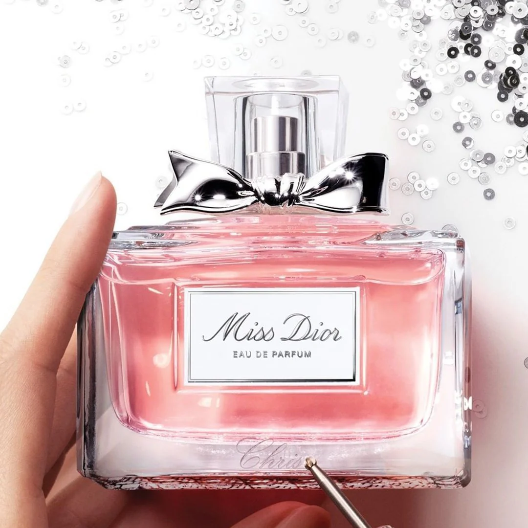 Miss Dior Perfumed Deodorant - Image 4