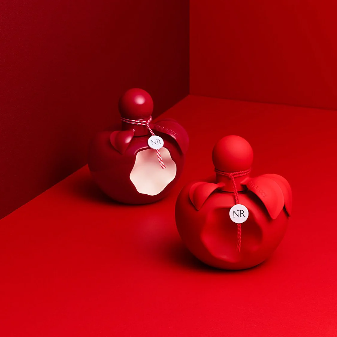 Nina Ricci Nina Rouge For Women EDT & Roll-On Gift Set - Image 2