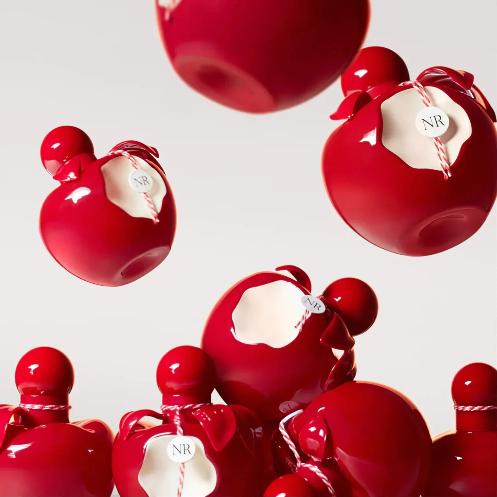 Nina Ricci Nina Rouge For Women EDT & Roll-On Gift Set - Image 5