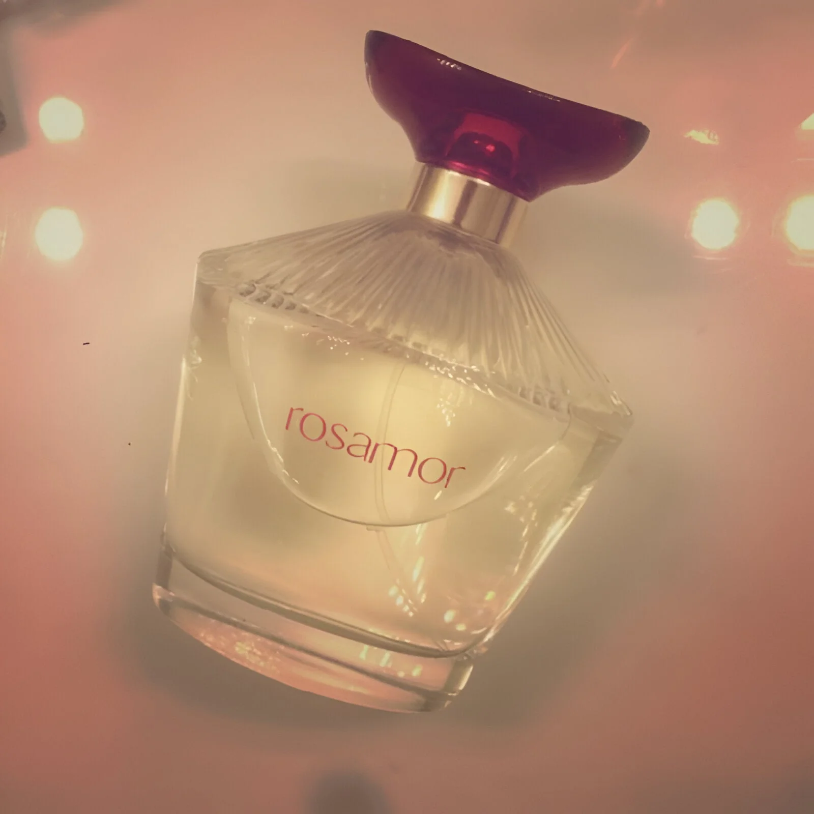 Oscar De La Renta Rosamor EDT - Image 2