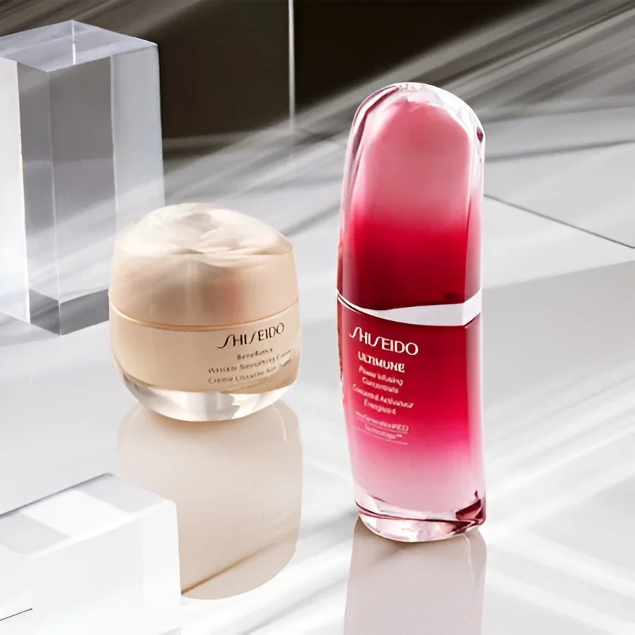 Shiseido Anti-Wrinkle Serum & Cream Gift Set For Women - Image 3