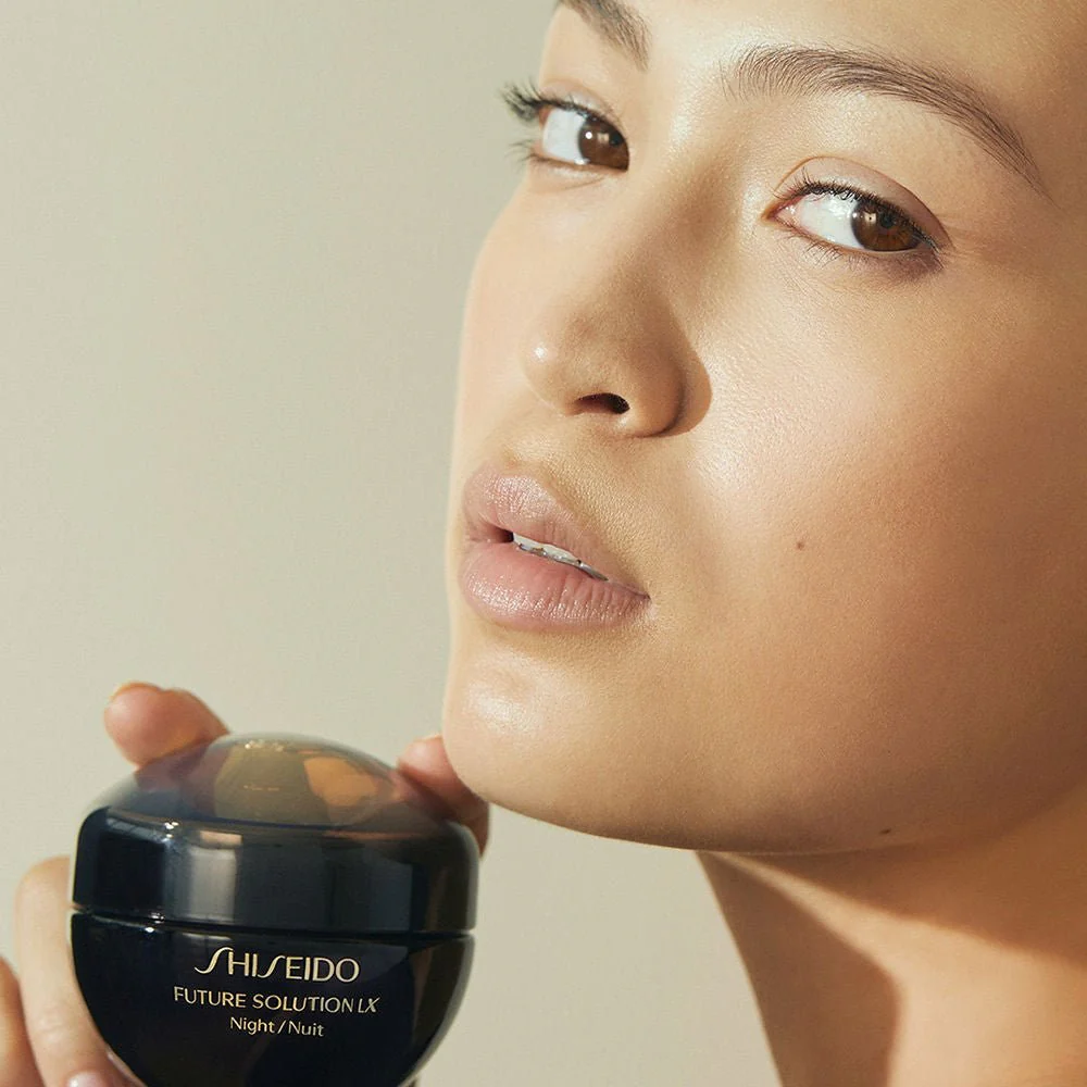 SHISEIDO Future Solution LX Skincare Gift Set For Women - Image 3