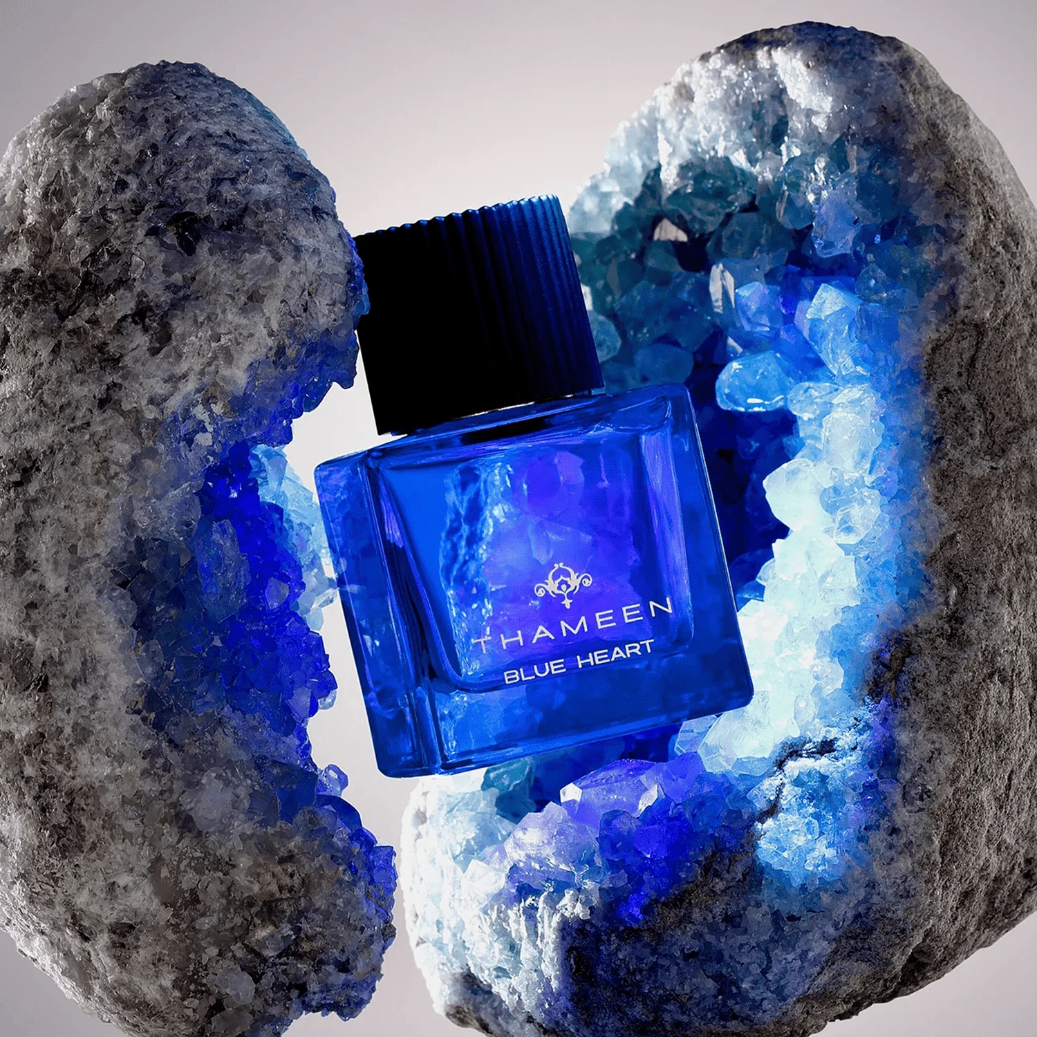 Thameen Blue Heart Extrait De Parfum - Image 3