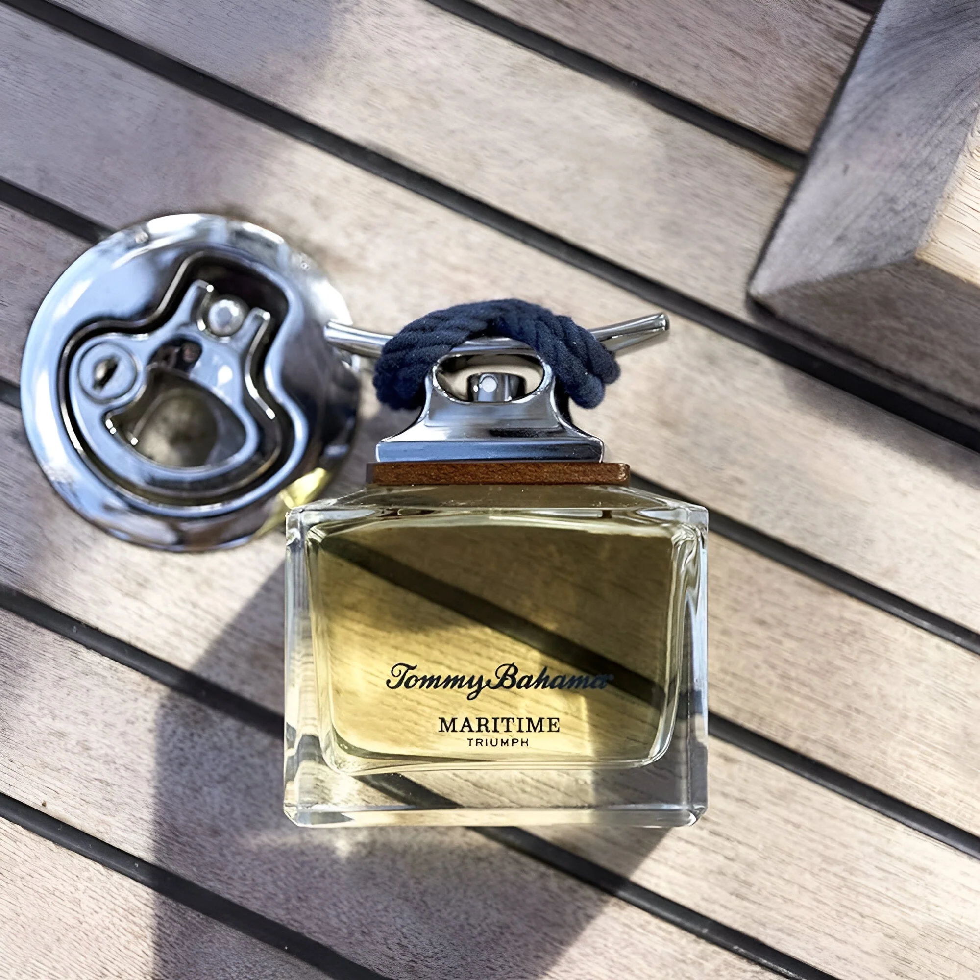 Tommy Bahama Maritime Triumph EDC - Image 3