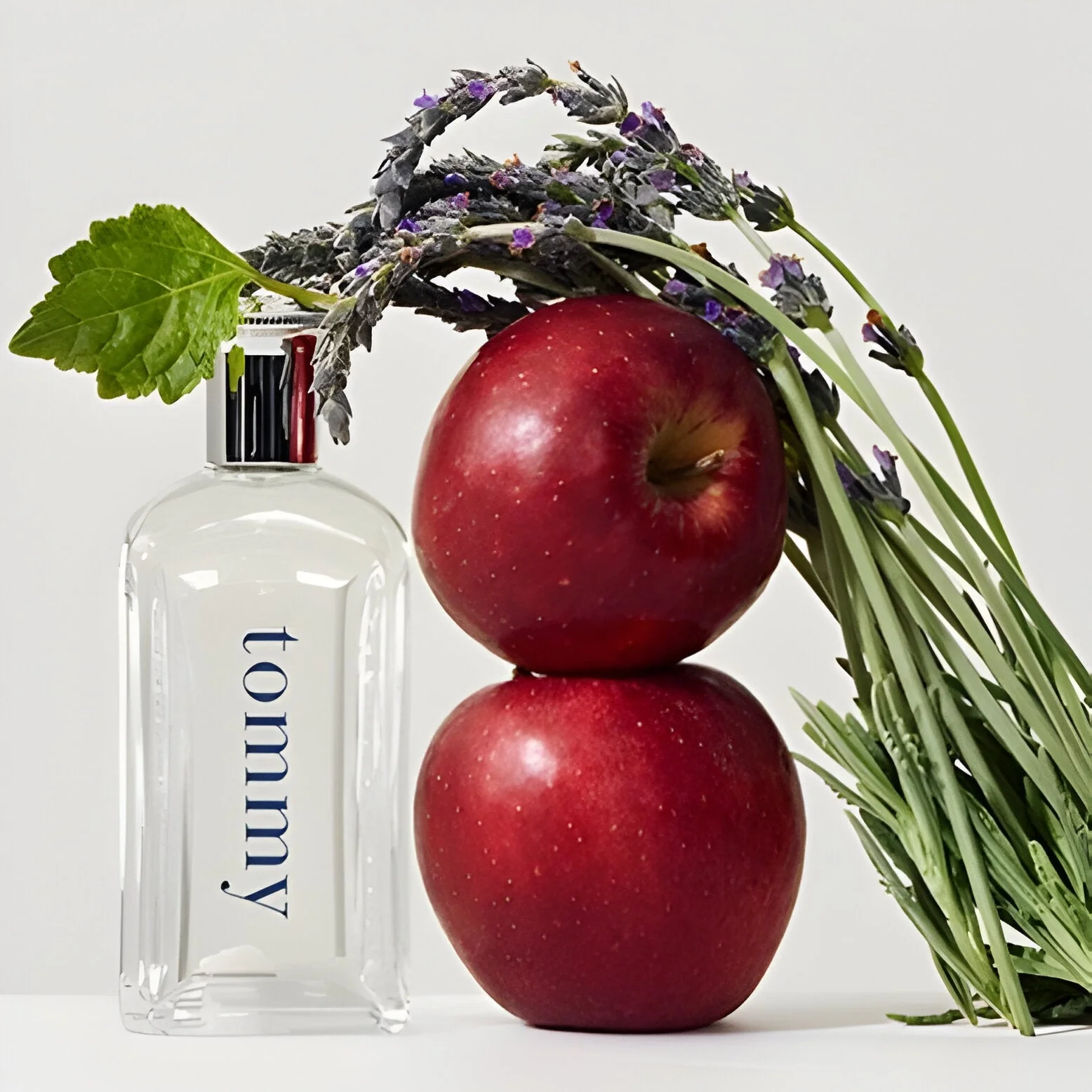 Tommy Hilfiger Tommy EDT For Men - Image 2