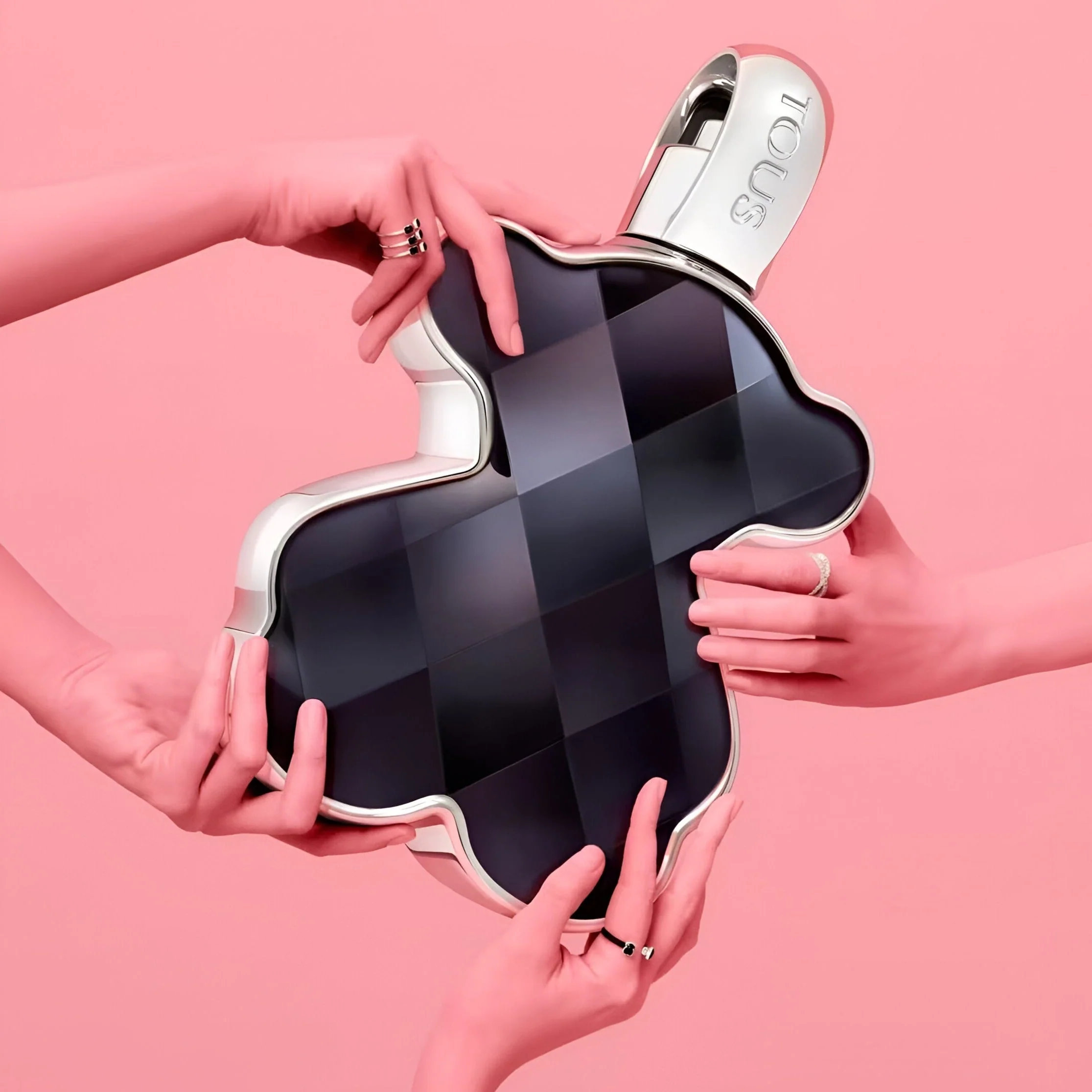 Tous Loveme The Onyx Parfum - Image 3