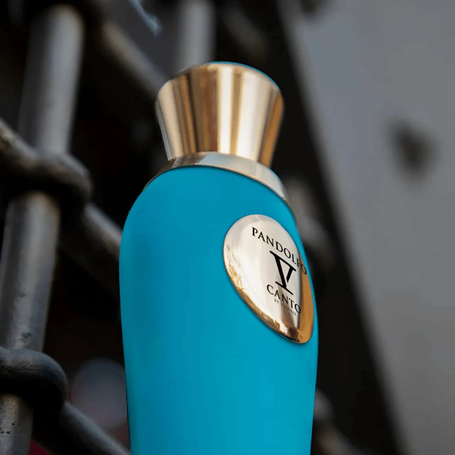 V Canto Pandolfo Extrait De Parfum - Image 2