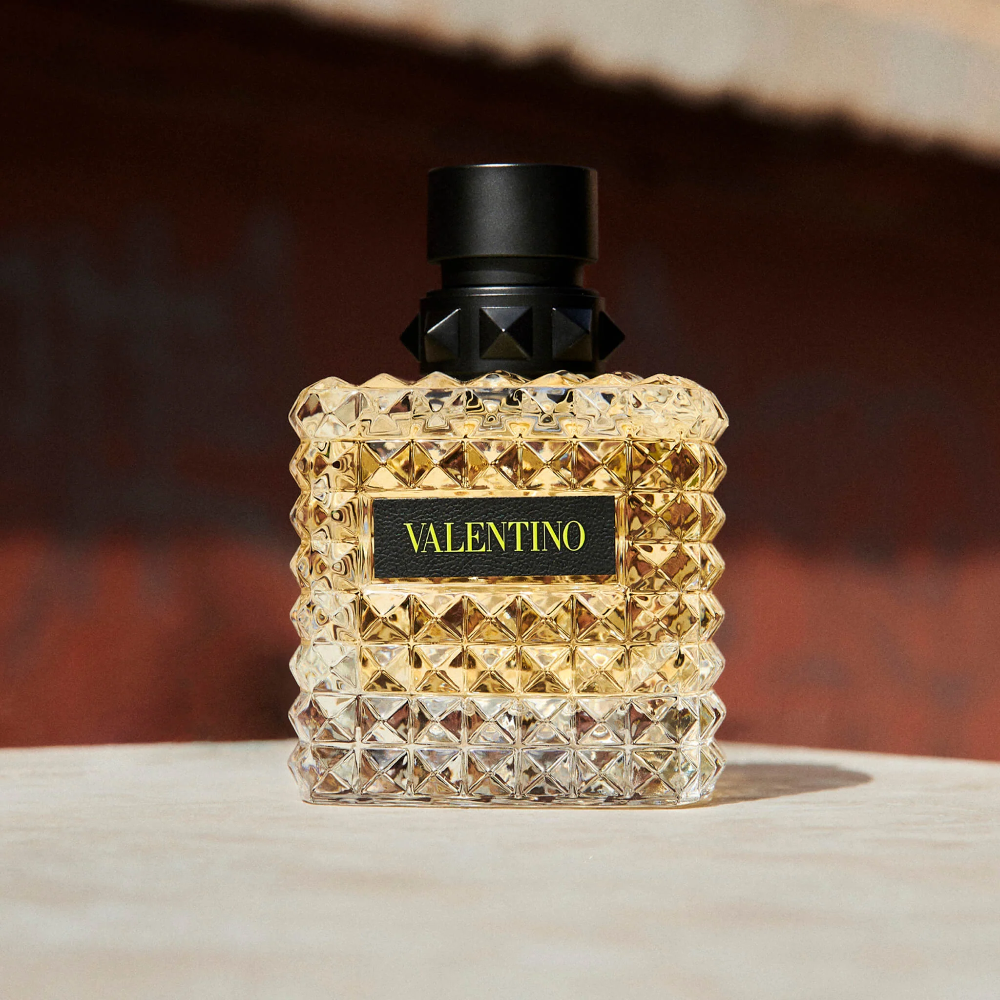 Valentino Valentino Donna Born In Roma Yellow Dream EDP - Image 2