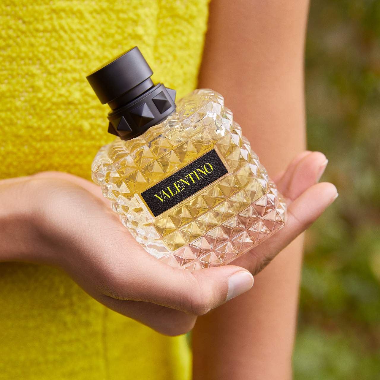 Valentino Valentino Donna Born In Roma Yellow Dream EDP - Image 4
