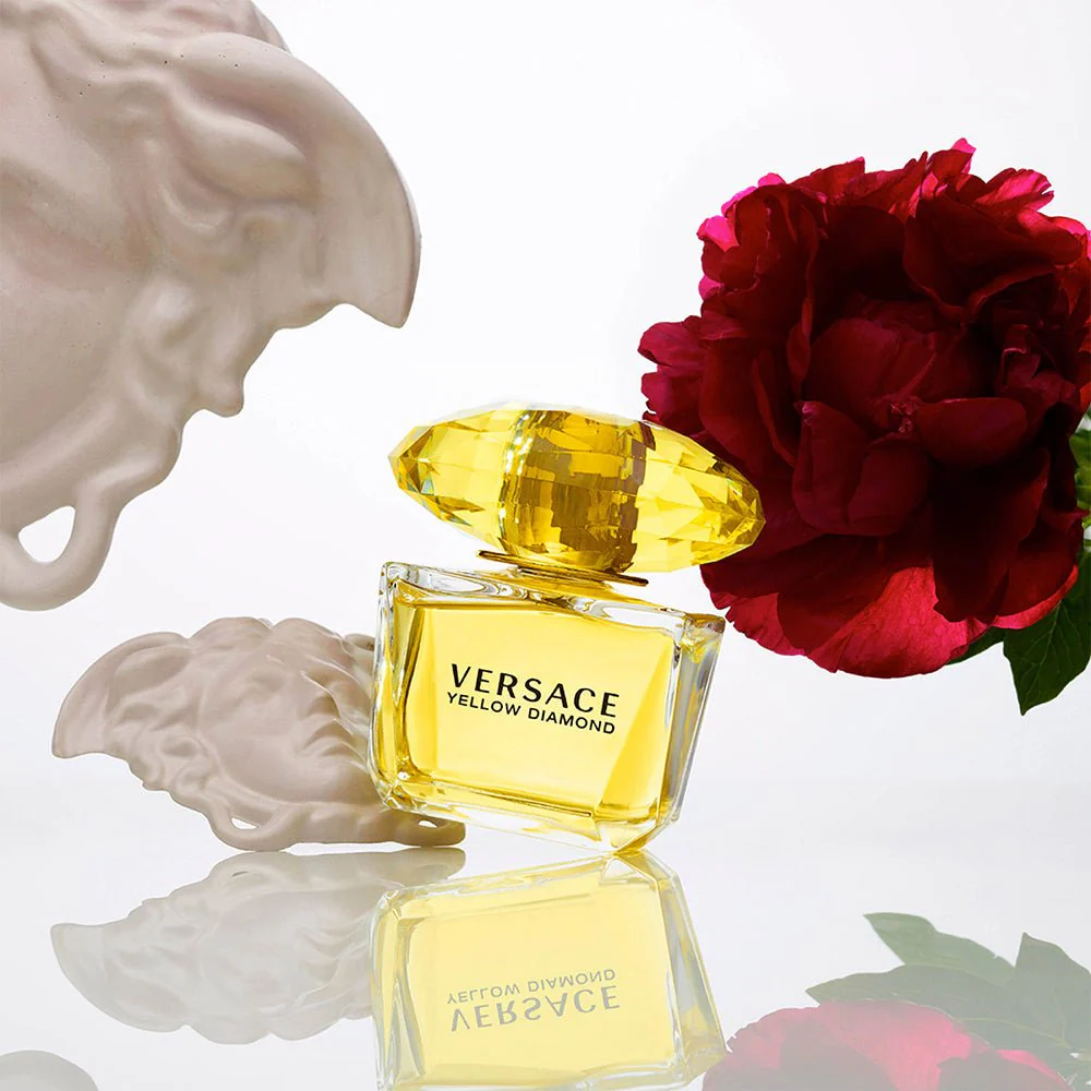 Versace Yellow Diamond EDT Travel Gift Set for Her - Image 4