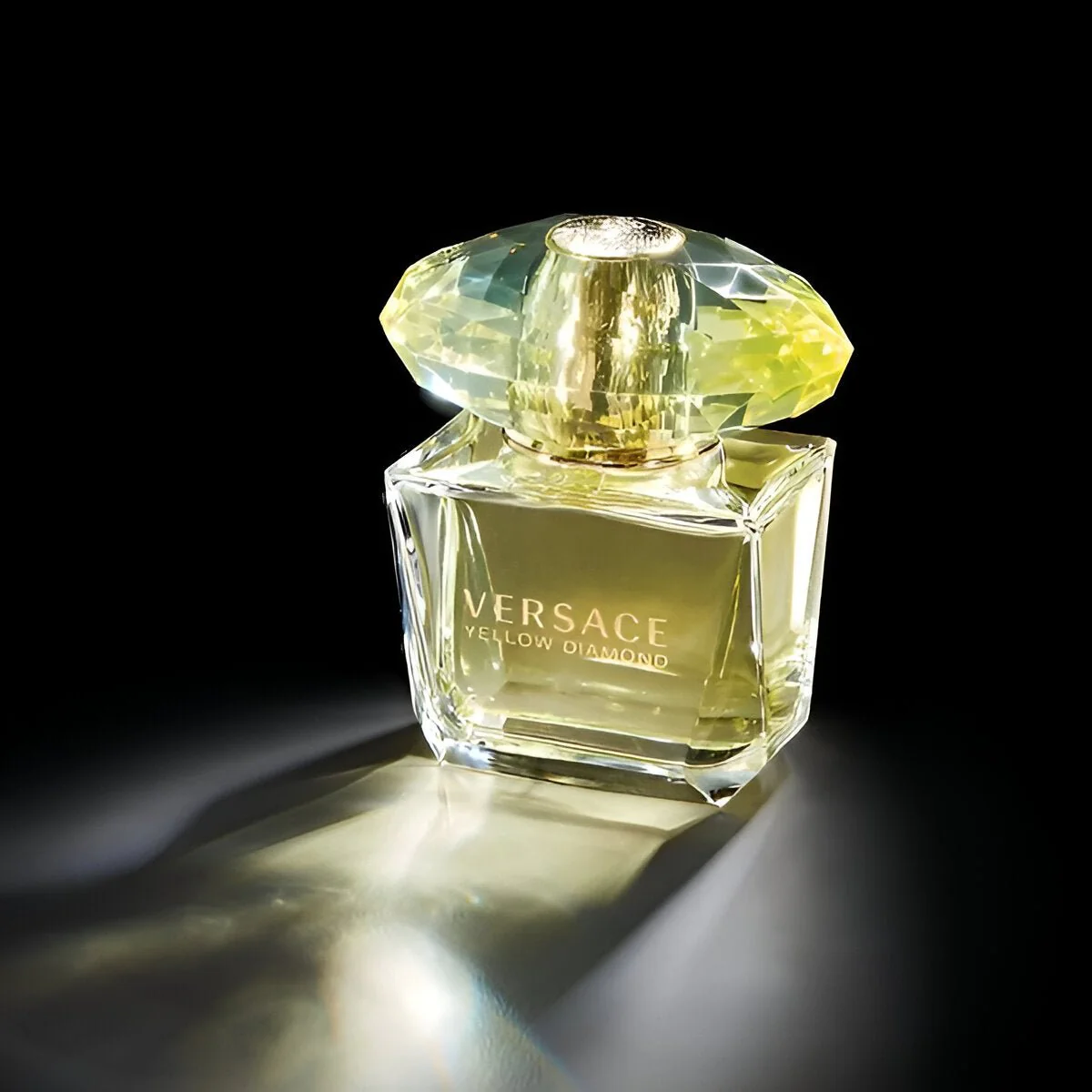 Versace Yellow Diamond EDT Travel Gift Set for Her - Image 3