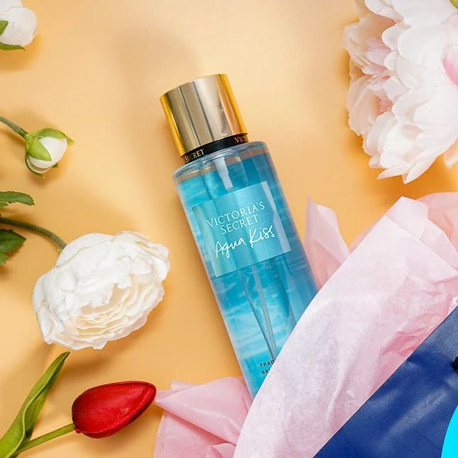Victoria's Secret Aqua Kiss Body Mist - Image 3