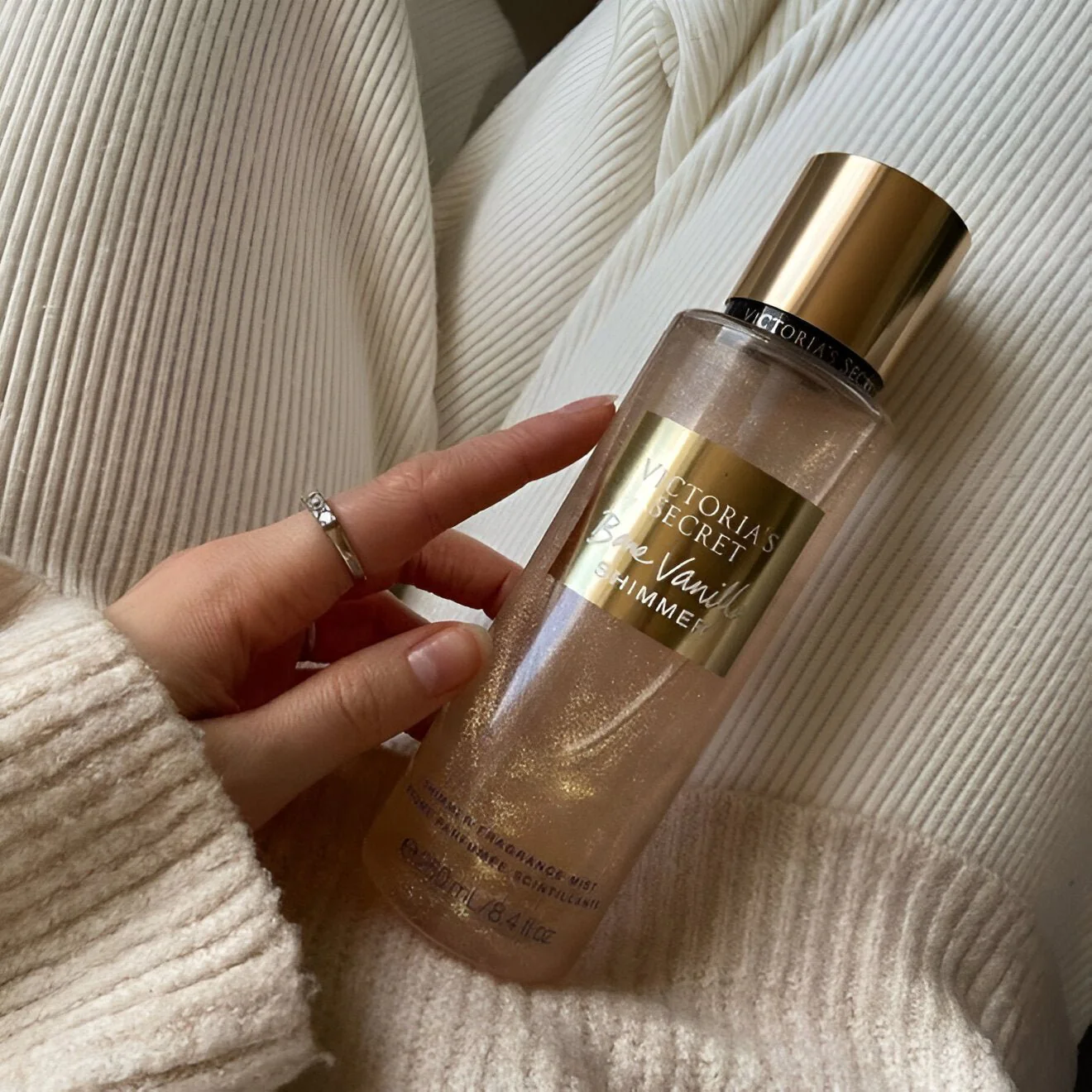 Victoria's Secret Bare Vanilla Shimmer Fragrance Mist - Image 2