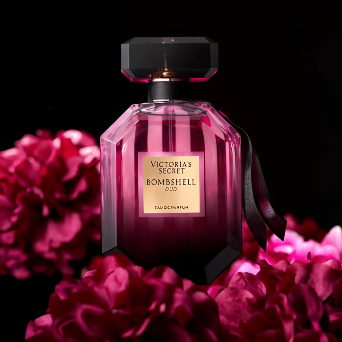 Victoria's Secret Bombshell Oud Fine Fragrance Mist - Image 2