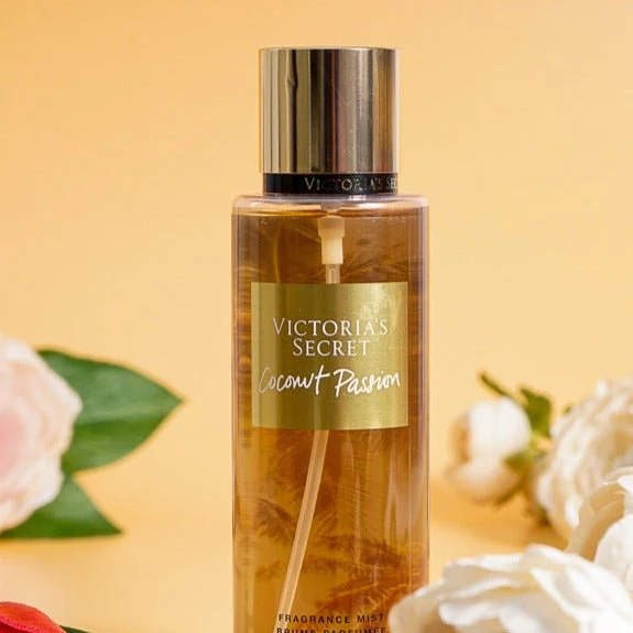Victoria's Secret Coconut Passion Body Mist - Image 3