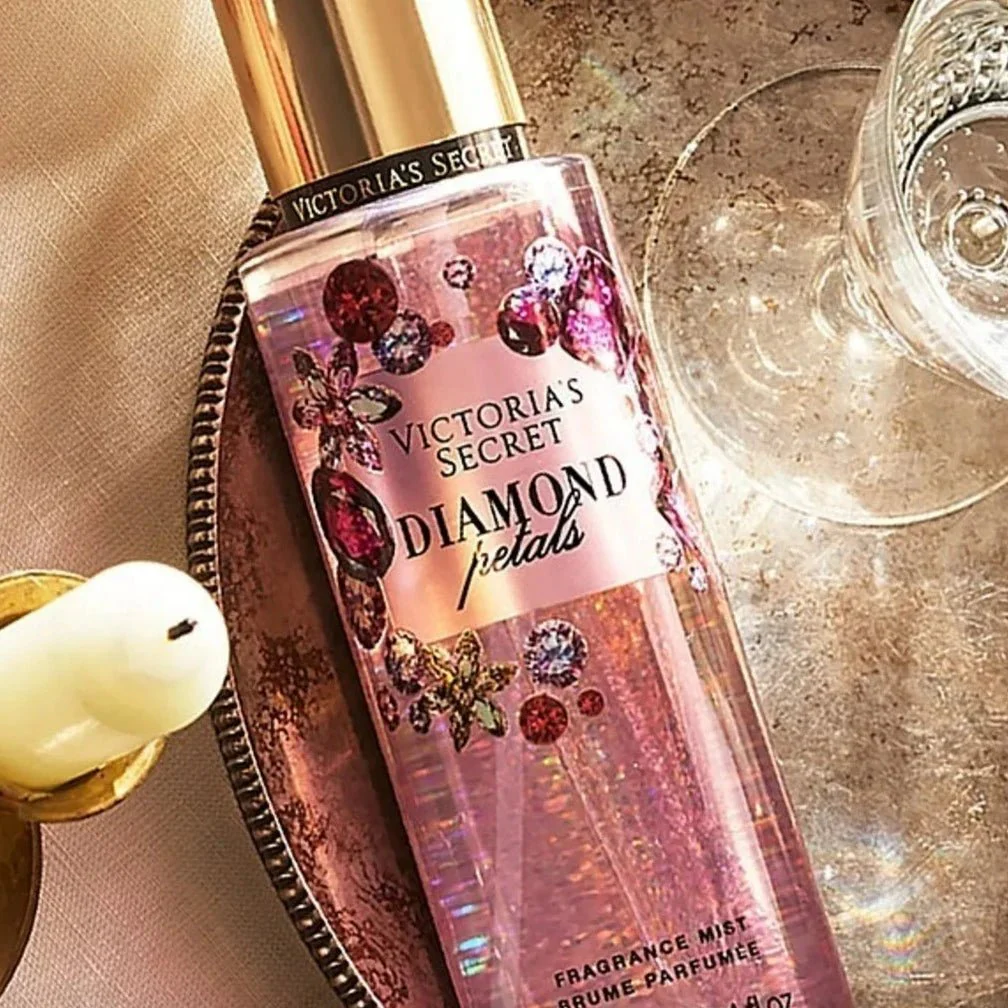 Victoria's Secret Diamond Petals Body Mist - Image 2