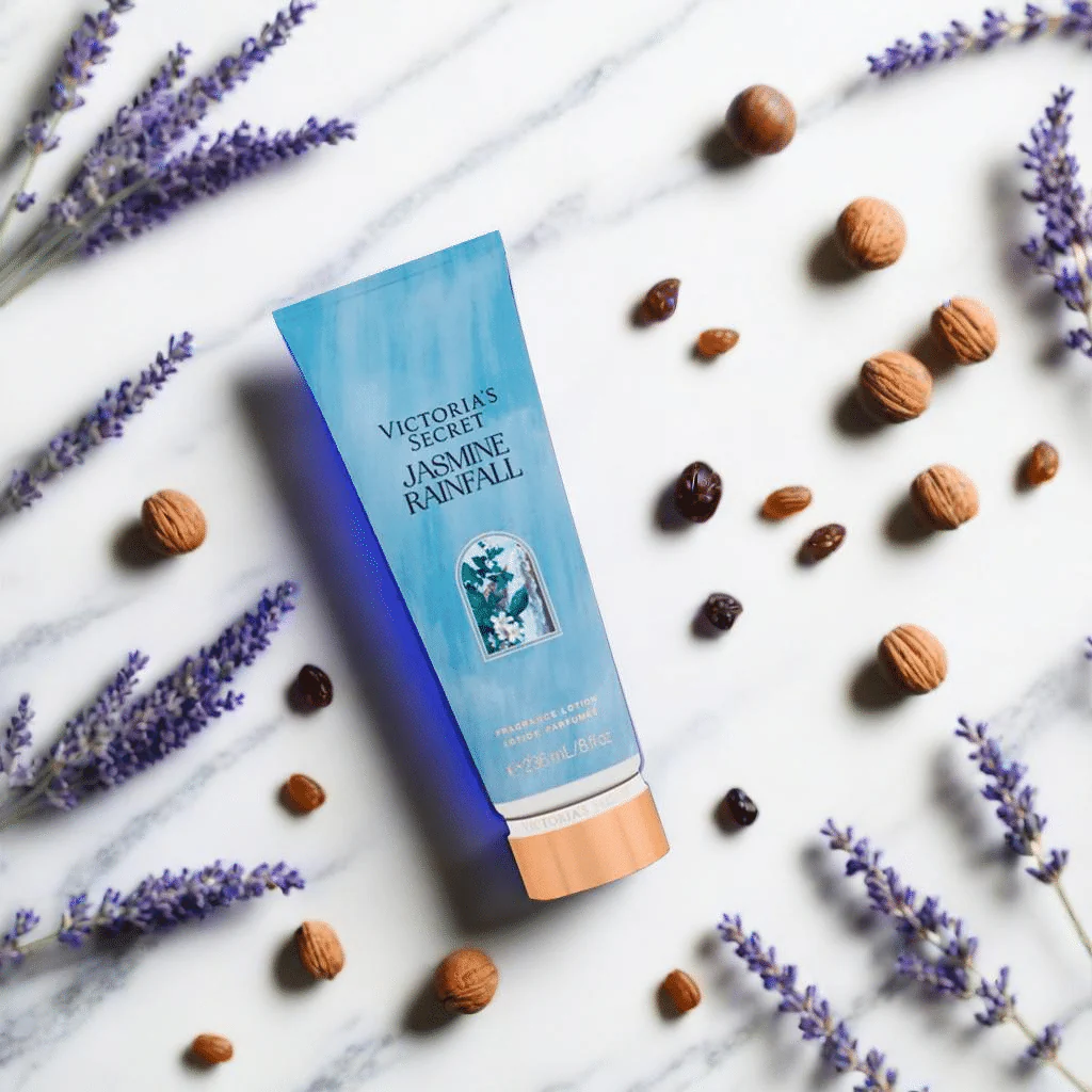 Victoria's Secret Jasmine Rainfall Body Lotion - Image 2