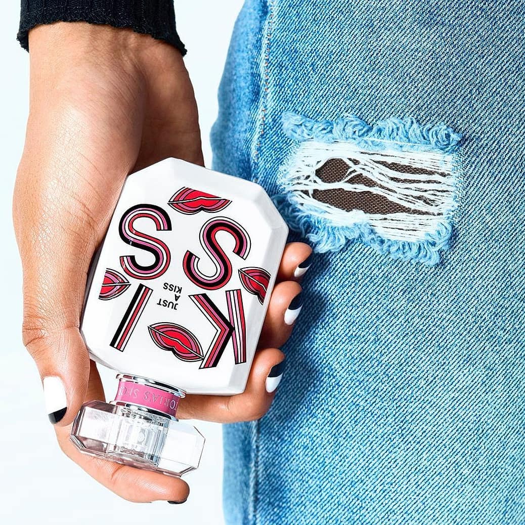 Victoria's Secret Just A Kiss EDP - Image 3