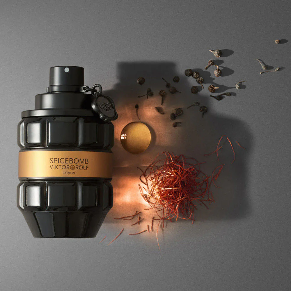 Viktor & Rolf Spicebomb Extreme EDP For Men Gift Set - Image 3
